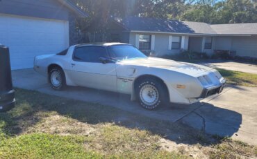 Pontiac-Trans-am-1980-Off-White-7