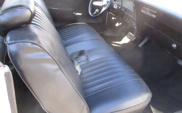 Pontiac-Ventura-1973-White-Black-2