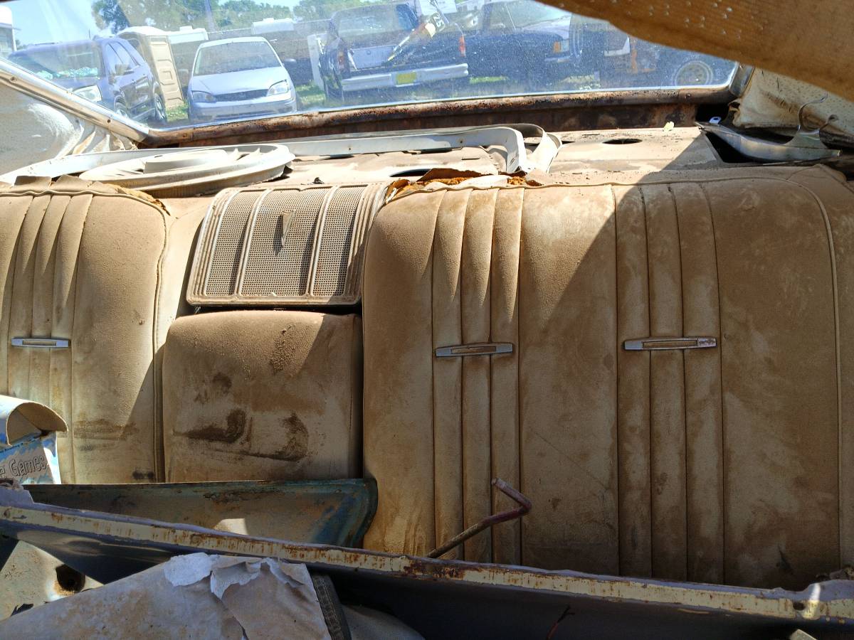 Pontiac-bonneville-1965-13