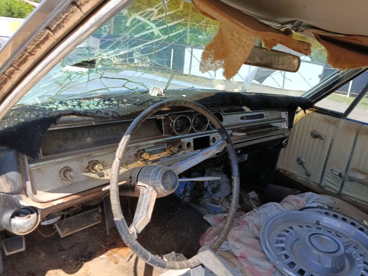 Pontiac-bonneville-1965-17