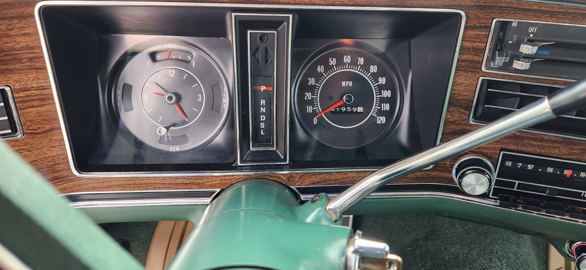 Pontiac-bonneville-1973-1