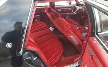 Pontiac-bonneville-1979-black-3