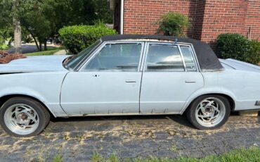 Pontiac-bonneville-1984-custom-1