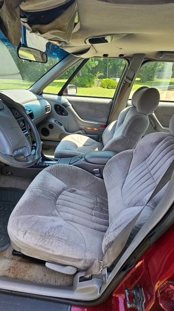 Pontiac-bonneville-1993-2