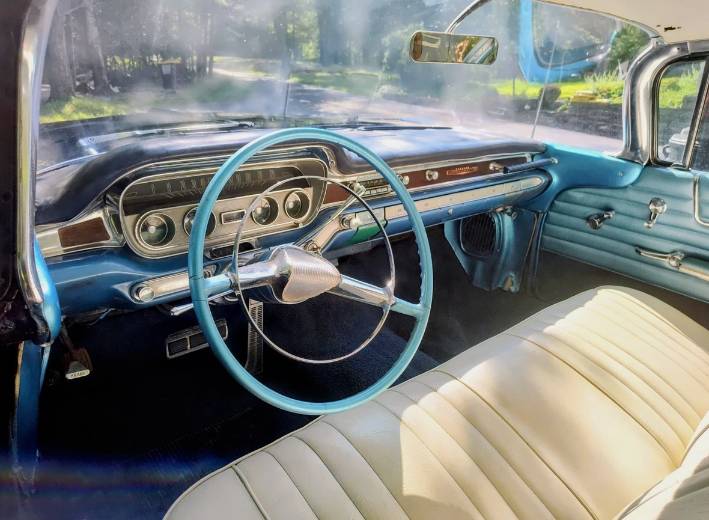 Pontiac-bonneville-sport-coupe-1960-black-3