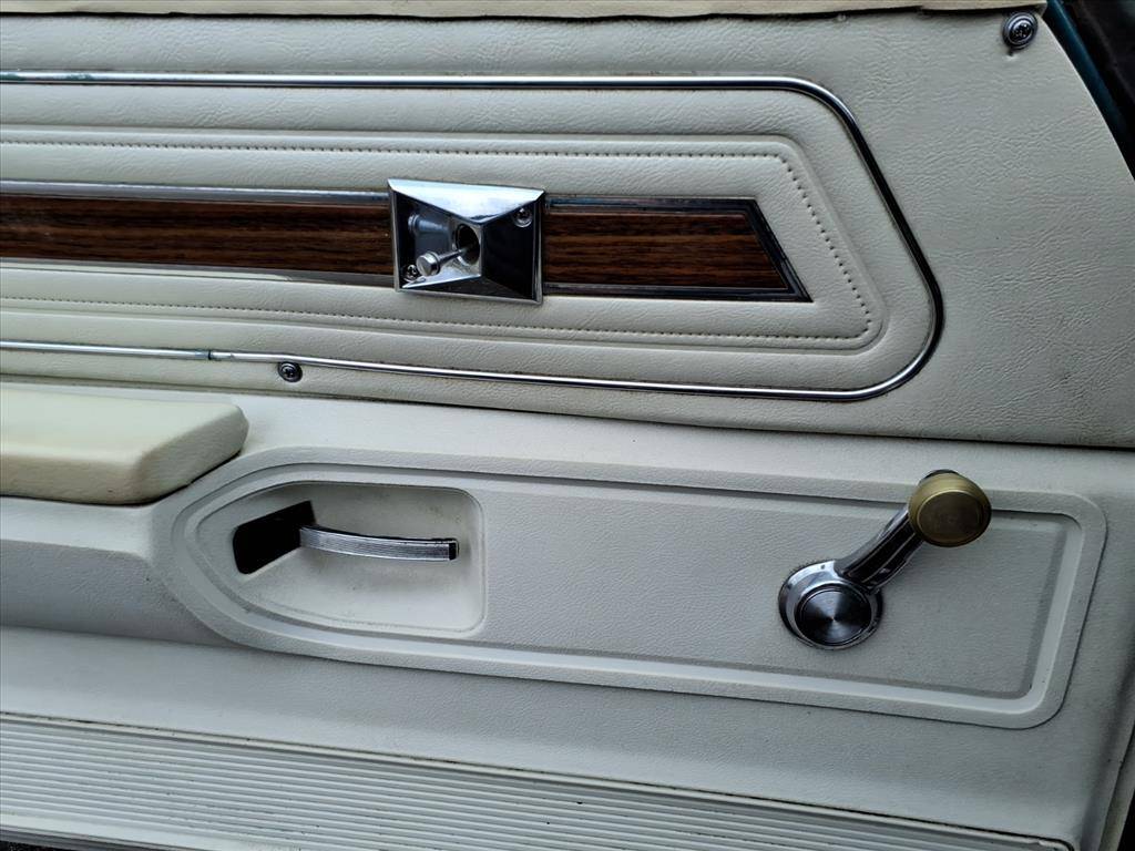 Pontiac-catalina-1976-green-4