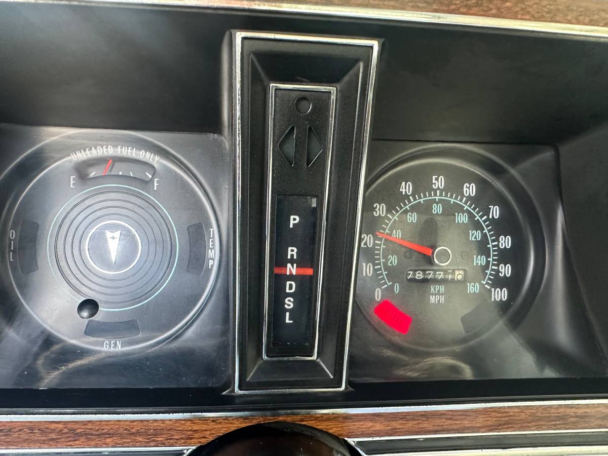 Pontiac-catalina-1976-red-3