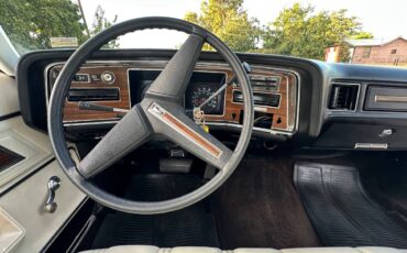 Pontiac-catalina-1976-red-7