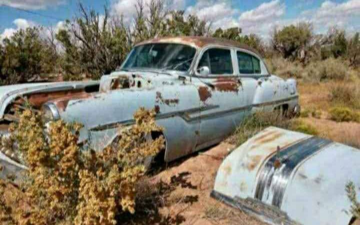 Pontiac-chieftain-1953-4