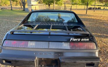 Pontiac-fiero-1984-black-8