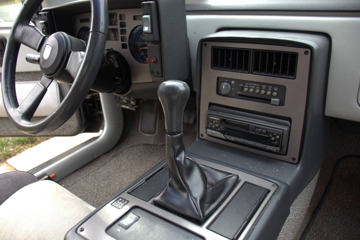 Pontiac-fiero-gt-1985-silver-12