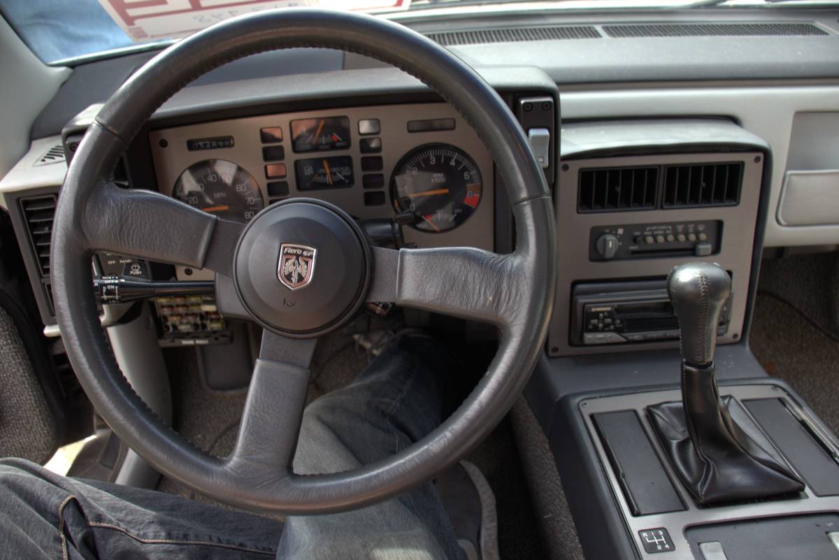 Pontiac-fiero-gt-1985-silver-15