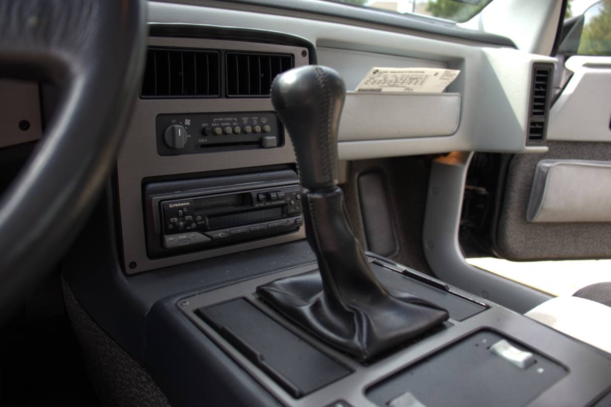 Pontiac-fiero-gt-1985-silver-16