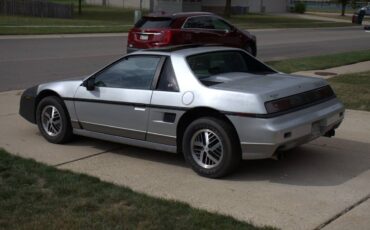 Pontiac-fiero-gt-1985-silver-19