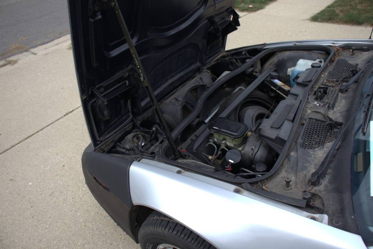 Pontiac-fiero-gt-1985-silver-3