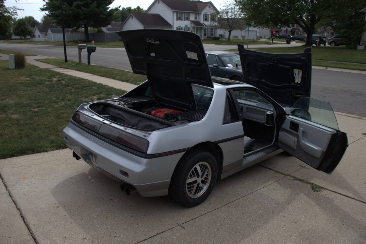 Pontiac-fiero-gt-1985-silver-4
