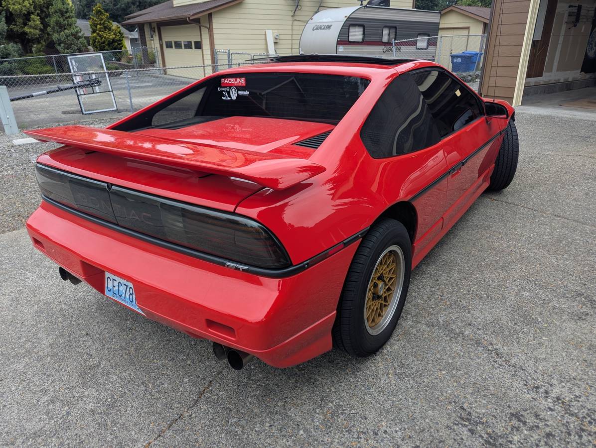 Pontiac-fiero-gt-1987-5