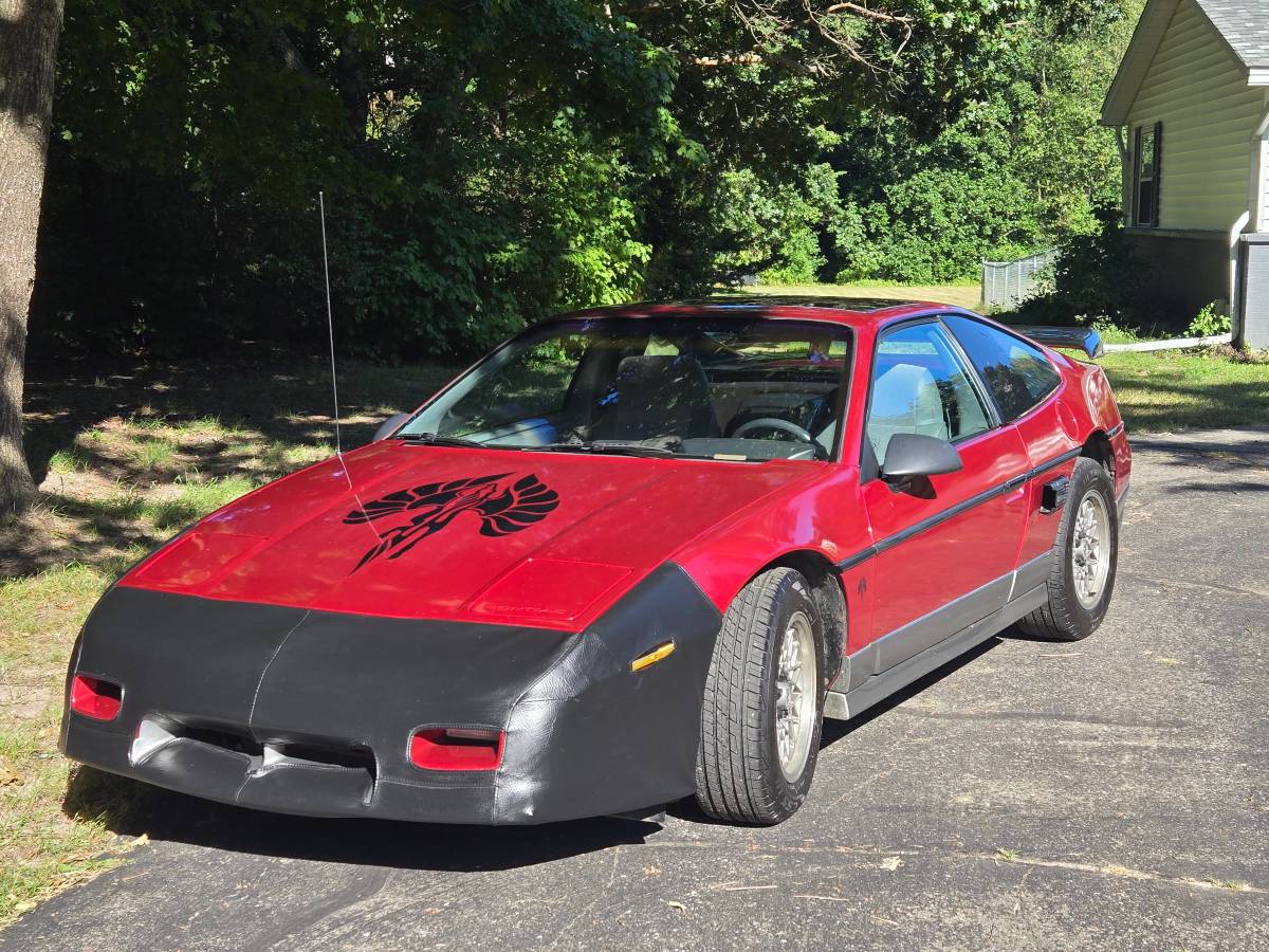 Pontiac-fiero-gt-1987-red-7