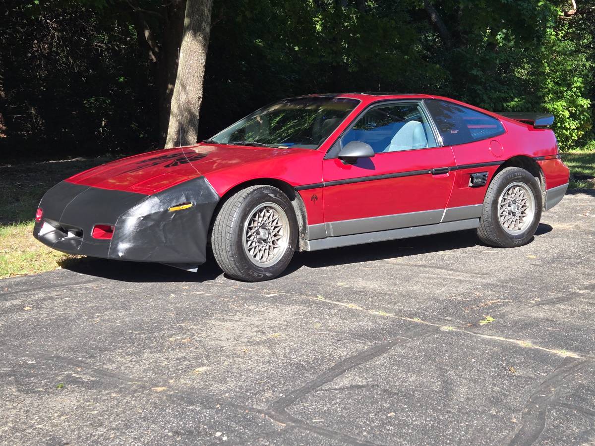 Pontiac-fiero-gt-1987-red