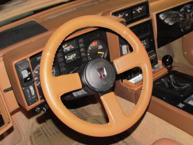 Pontiac-fiero-gt-1988-white-11