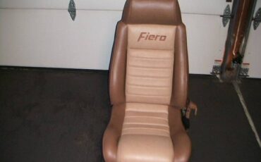 Pontiac-fiero-gt-1988-white-15