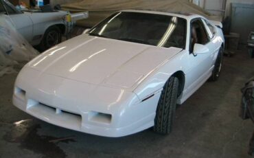 Pontiac-fiero-gt-1988-white-2