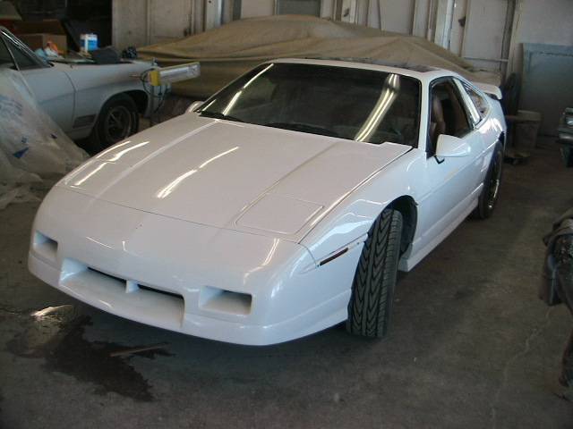 Pontiac-fiero-gt-1988-white-2
