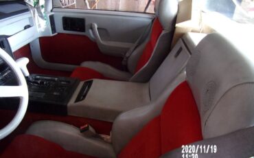 Pontiac-fiero-indy-pace-car-1984-white-2