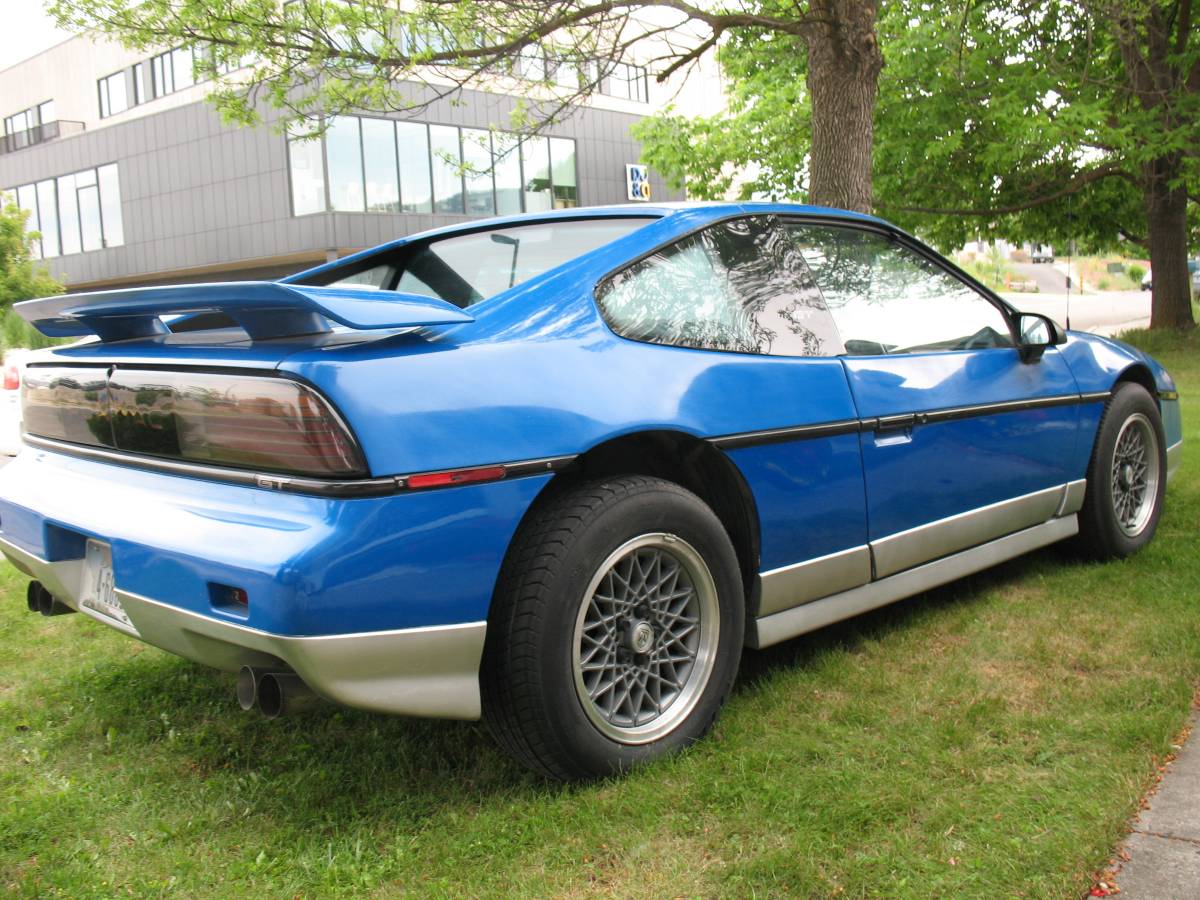 Pontiac-fierro-1987-blue-2