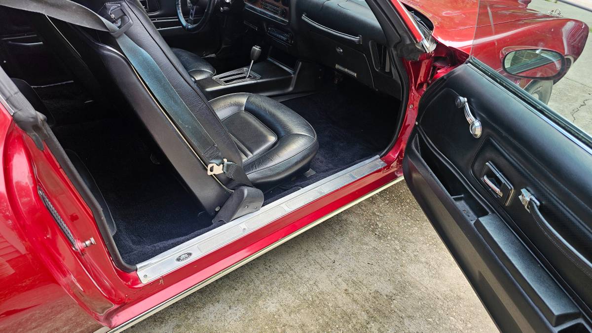 Pontiac-firebird-1975-red-13