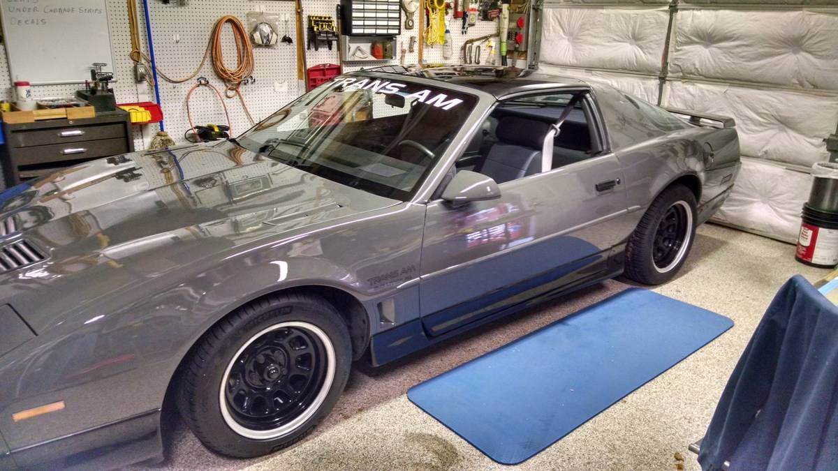 Pontiac-firebird-1987-grey-1