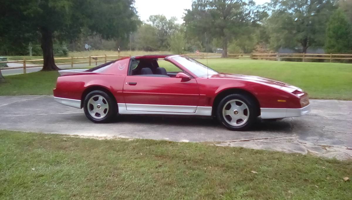 Pontiac-firebird-1987-red-1