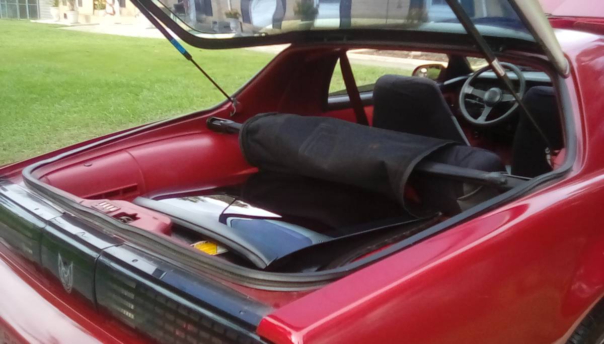 Pontiac-firebird-1987-red-10