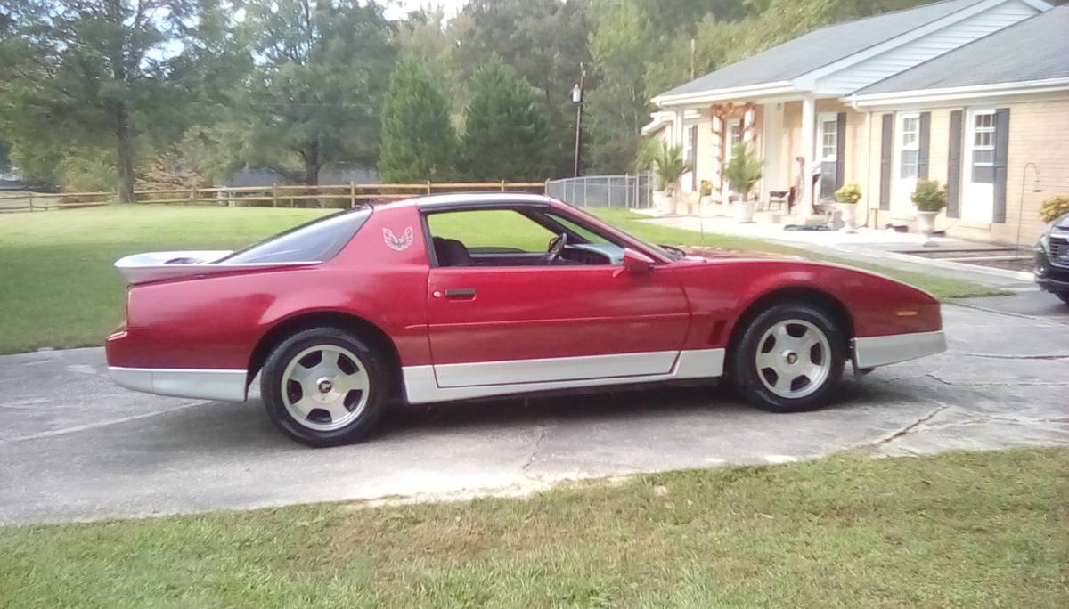 Pontiac-firebird-1987-red-5