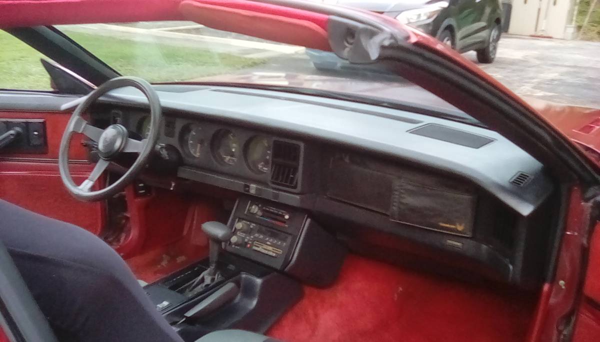 Pontiac-firebird-1987-red-8