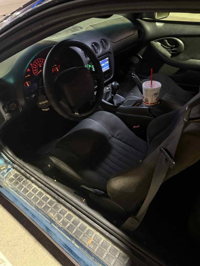 Pontiac-firebird-1995-1