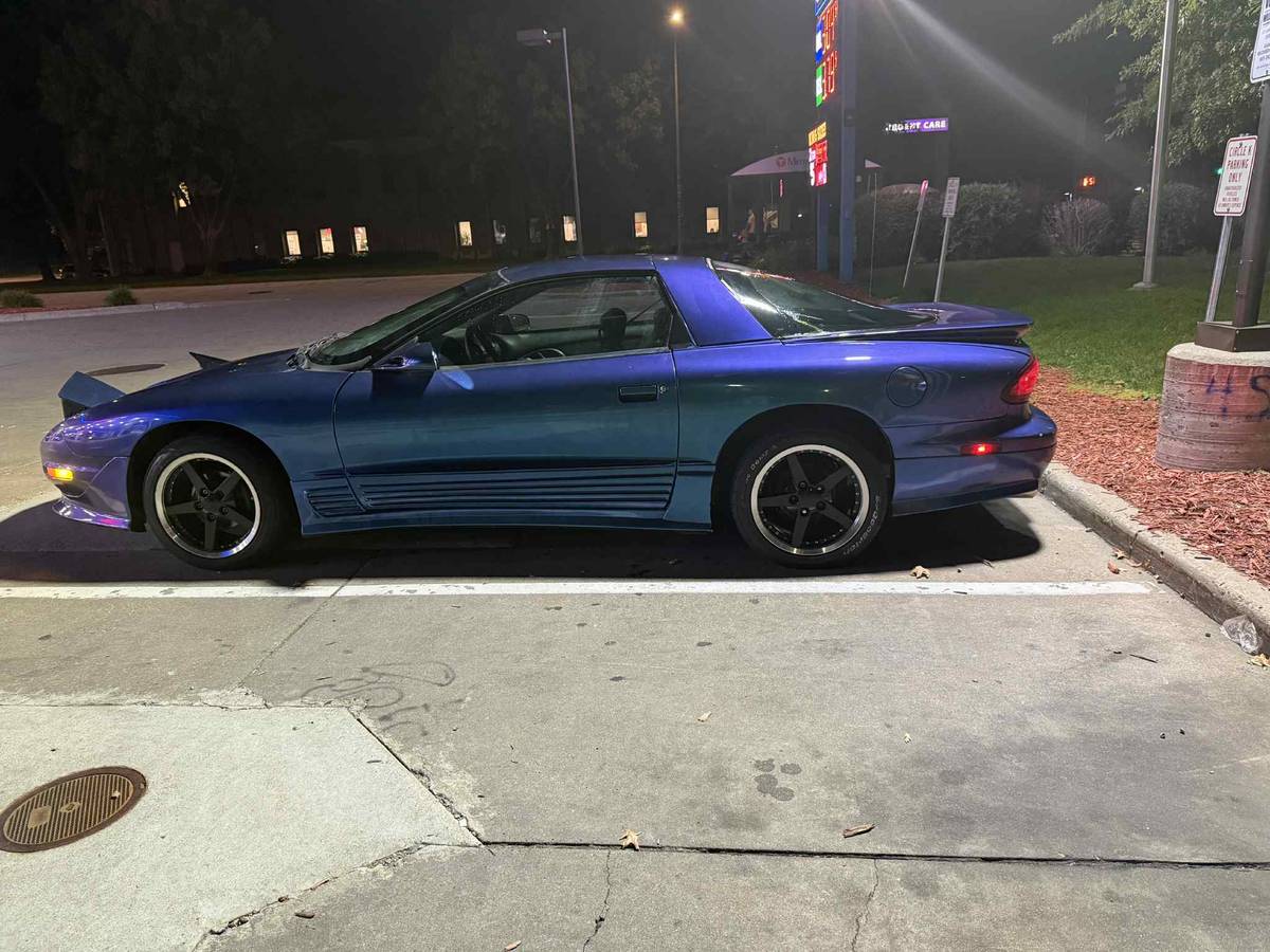 Pontiac-firebird-1995-10