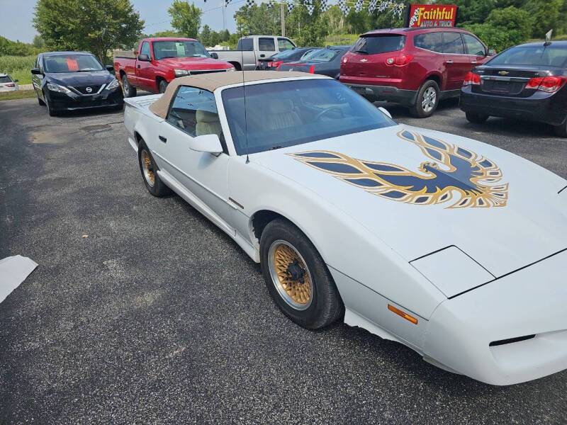 Pontiac-firebird-convertible-1991-white-4
