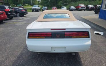 Pontiac-firebird-convertible-1991-white-6