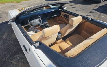 Pontiac-firebird-convertible-1991-white-9