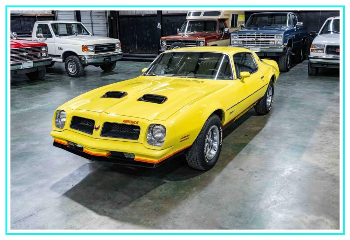 Pontiac-firebird-formula-1976-yellow-17