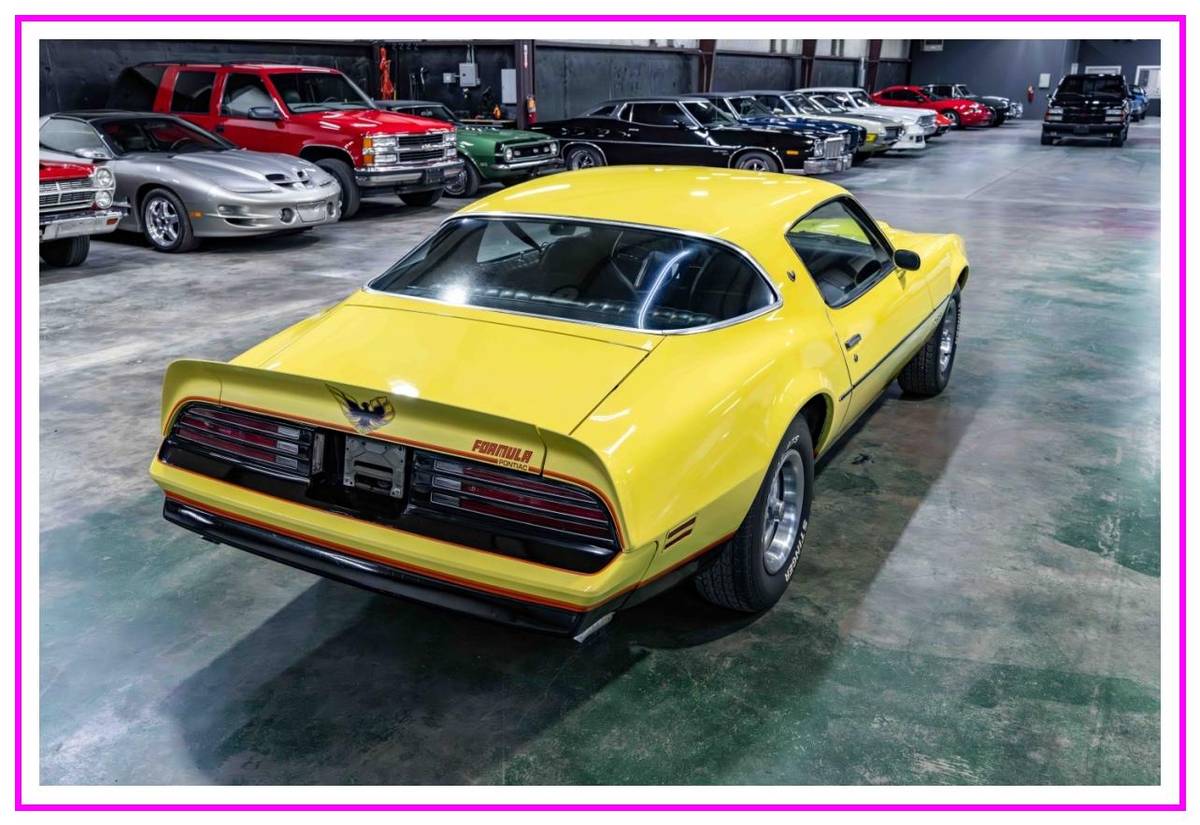 Pontiac-firebird-formula-1976-yellow-26