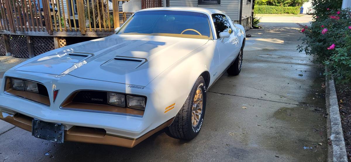 Pontiac-firebird-formula-1978-white-3