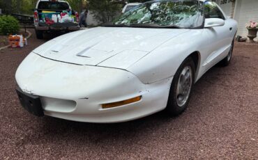 Pontiac-firebird-s-1994-white