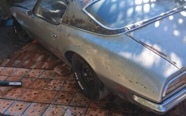 Pontiac-firebird-trans-am-1972