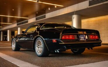 Pontiac-firebird-trans-am-1977-black-12