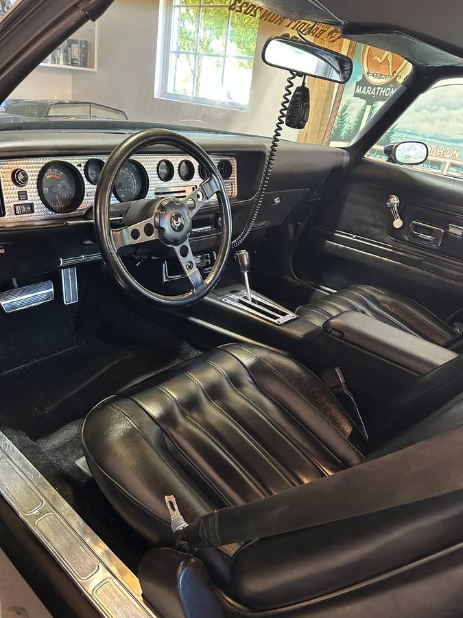 Pontiac-firebird-trans-am-1977-black-7