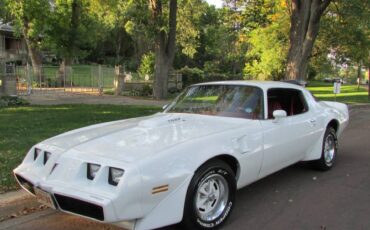 Pontiac-firebird-trans-am-1979-white-1