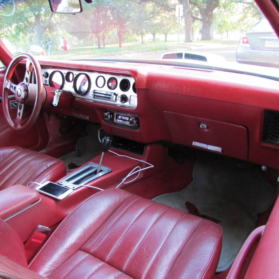 Pontiac-firebird-trans-am-1979-white-4