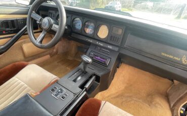 Pontiac-firebird-trans-am-1984-black-12